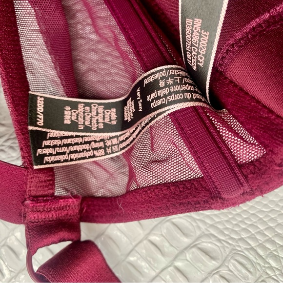 Victoria’s Secret Very Sexy Lined Balconet Size 32DD - Picture 4 of 4